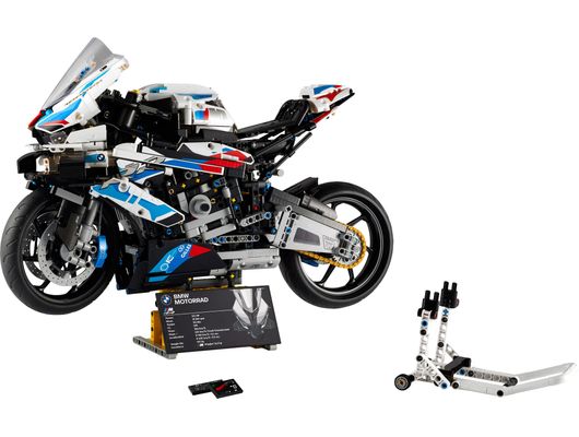 lego_42130_technic_bmw_m_1000_rr_01