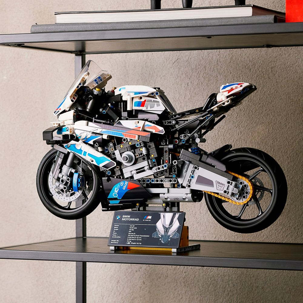 BMW M 1000 RR 42130 LEGO® Technic | Compre online na Loja oficial LEGO ...