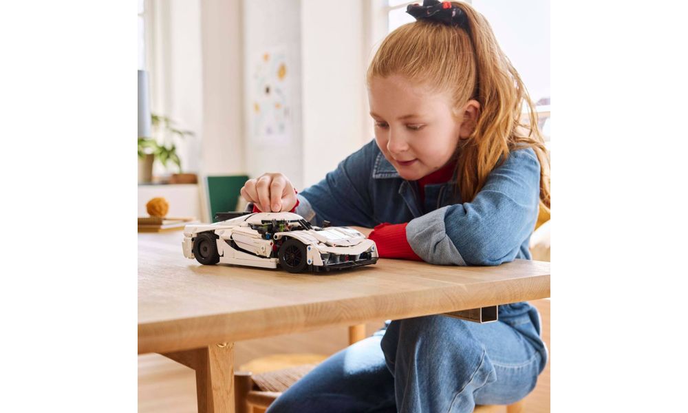 Koenigsegg Jesko Absolut 42184 Technic | Loja LEGO® BR - LegoEducation