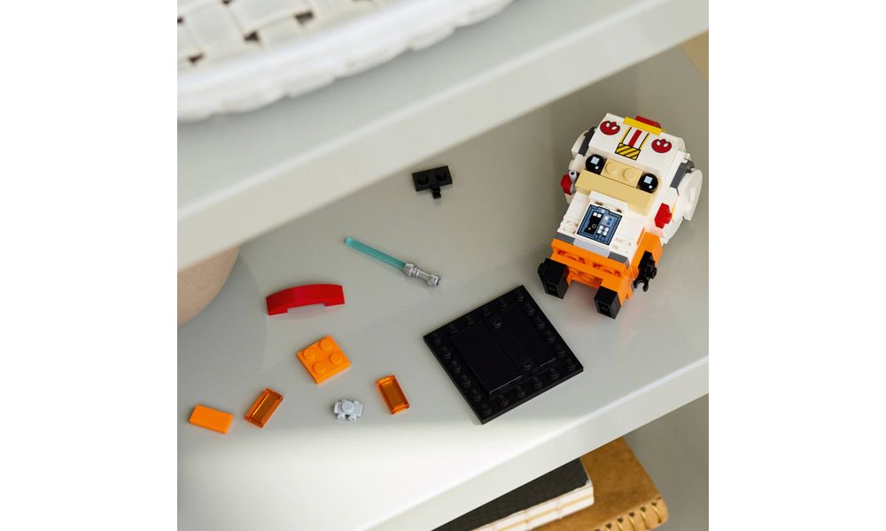 Luke Skywalker™ 40795 LEGO® | Loja oficial LEGO® BR - LegoEducation