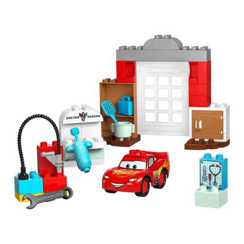 10456-LEGO-DUPLO-visita-de-mcqueen-a-docs-garage-2